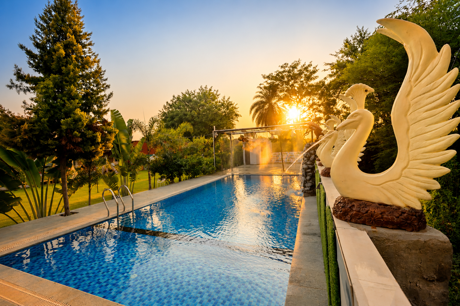 Suresh Hospitality — Luxury Stays
